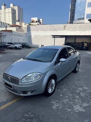 FIAT LINEA 1.9 MPI ABSOLUTE 16V FLEX 4P AUTOMATIZADO